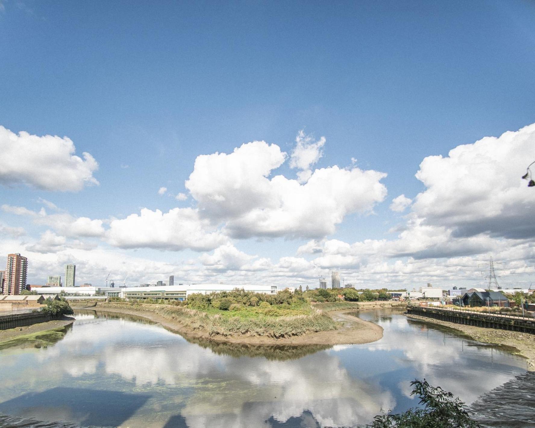 Stunning Riverside View Apartment, Near Canary Wharf & O2 伦敦 外观 照片
